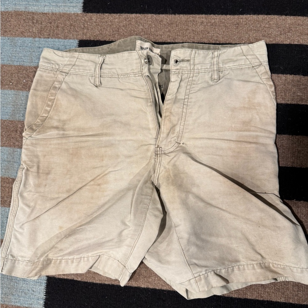 Taylor Stitch Men's Flat Front Shorts in Tan